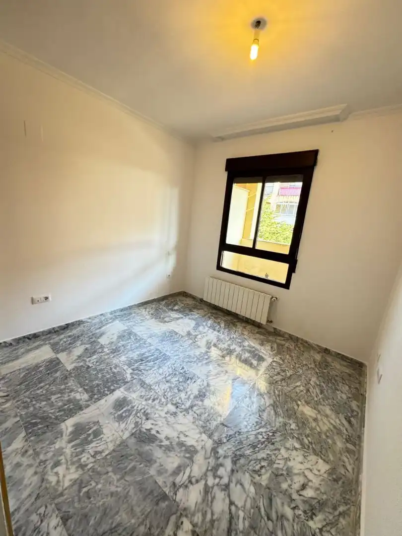 Habitación de Piso de alquiler en Badajoz con Aire acondicionado, Calefacción y Terraza