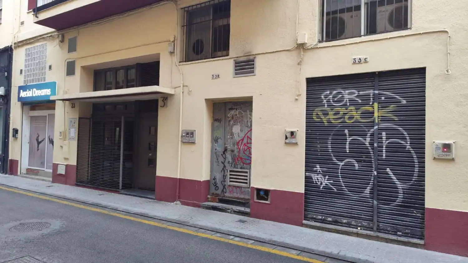 Exterior view of Commercial properties for sale in Sevilla