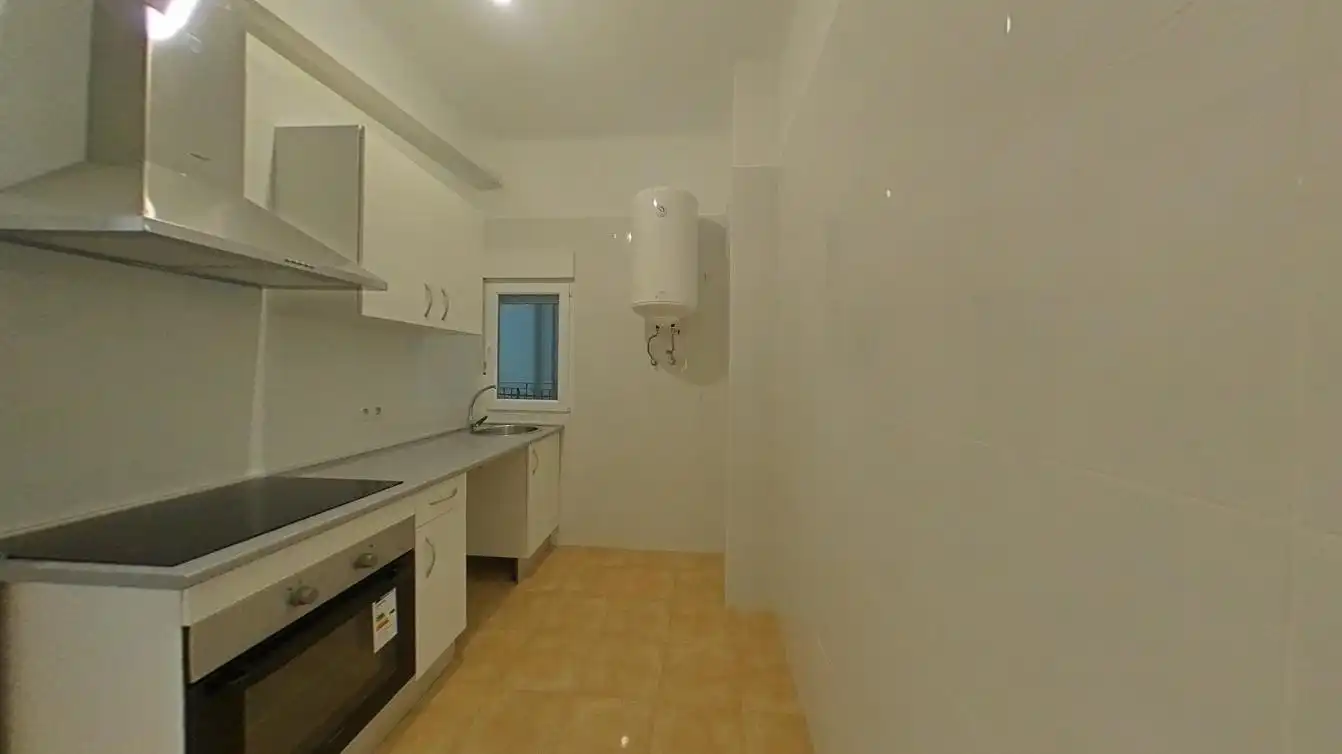 Cocina de Piso en venta en Madrid con Horno