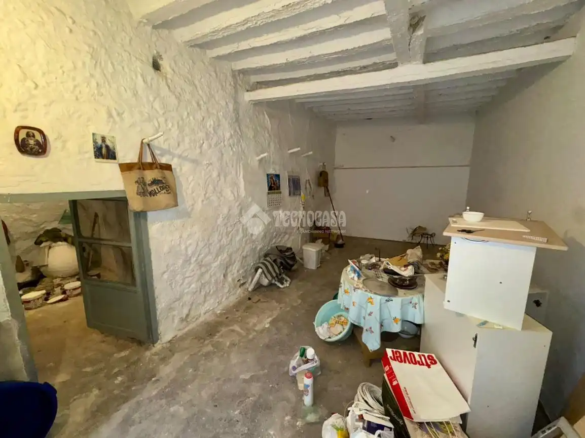 Casa aparellada amb terrassa en venda a C. Carmen, imagen 14