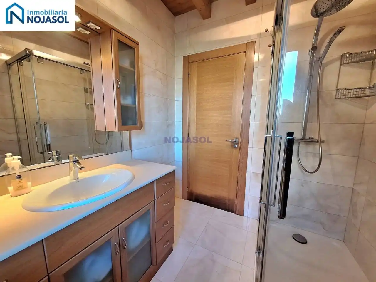Baño de Casa o chalet de alquiler en Noja con Calefacción, Jardín privado y Terraza