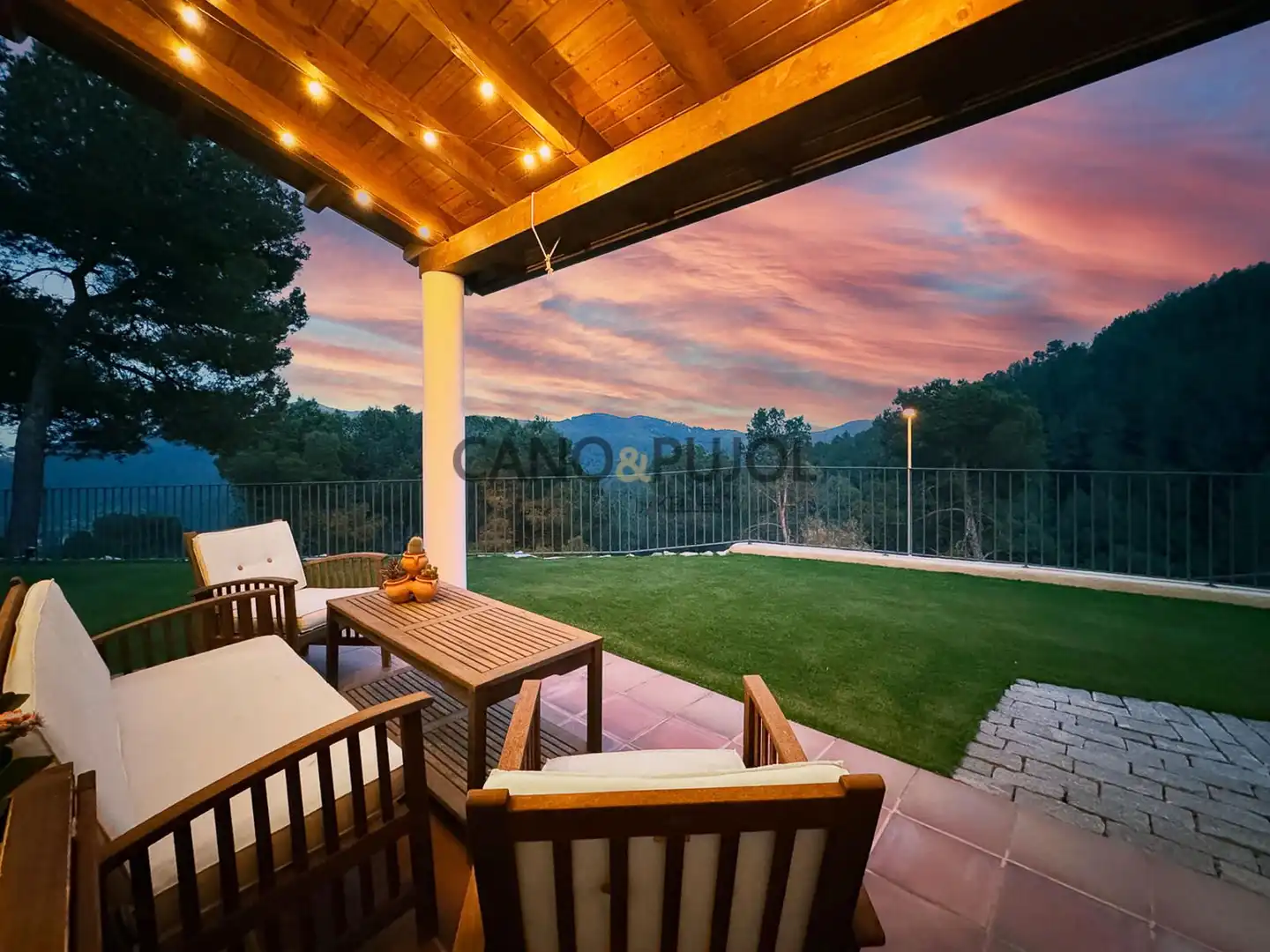 Terraza de Casa o chalet en venta en Corbera de Llobregat con Calefacción, Terraza y Trastero
