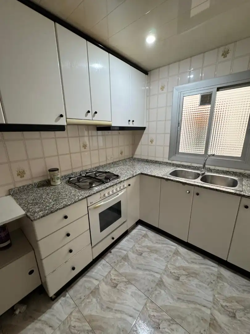 Flat for sale in Carrer de l'Escultor Ordóñez, 25, Porta
