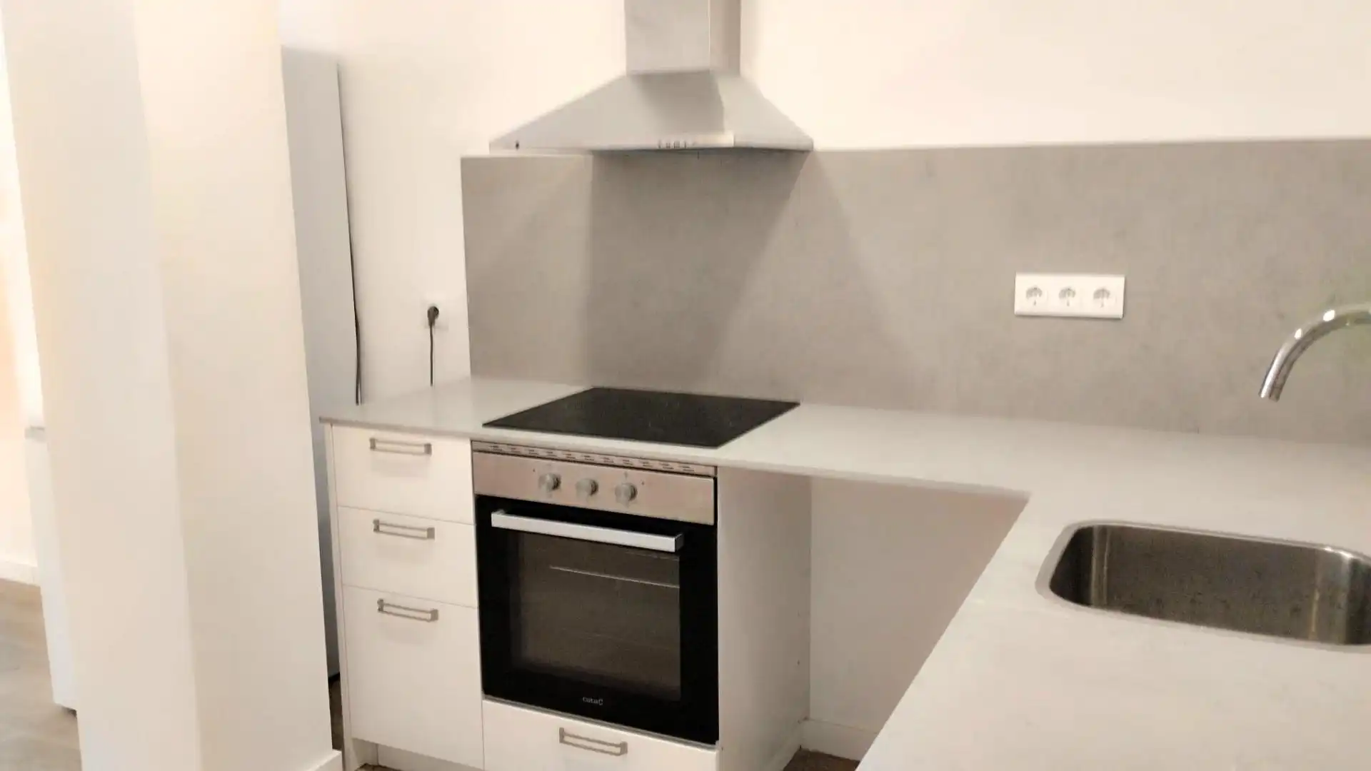 Cuina de Planta baixa en venda en Xirivella amb Aire condicionat, Terrassa i Moblat