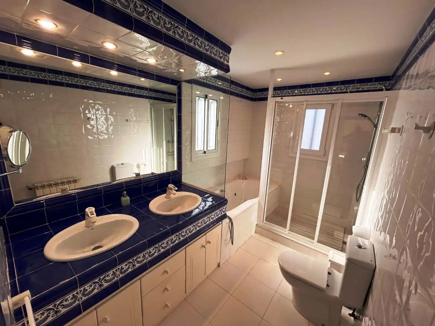 Chalet con piscina en venta en Carrer Anglada Camarasa, imagen 9