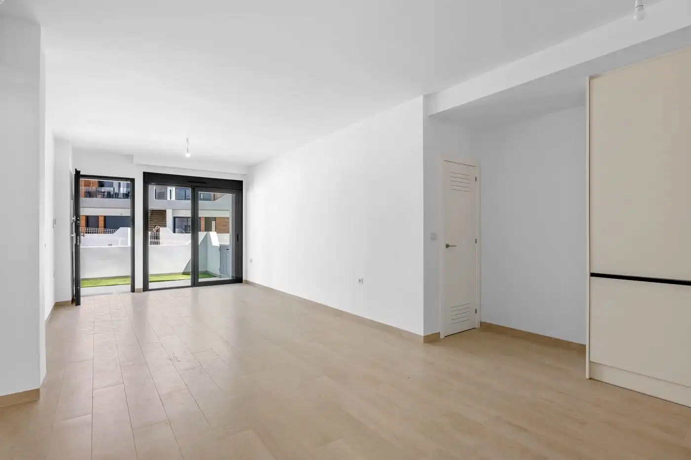Apartament amb piscina en venda a San Miguel de Salinas, imagen 5