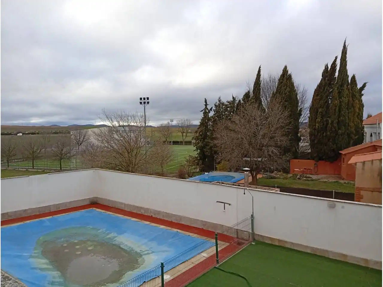 Piscina de Dúplex en venta en Ciudad Real con Aire acondicionado, Terraza y Trastero