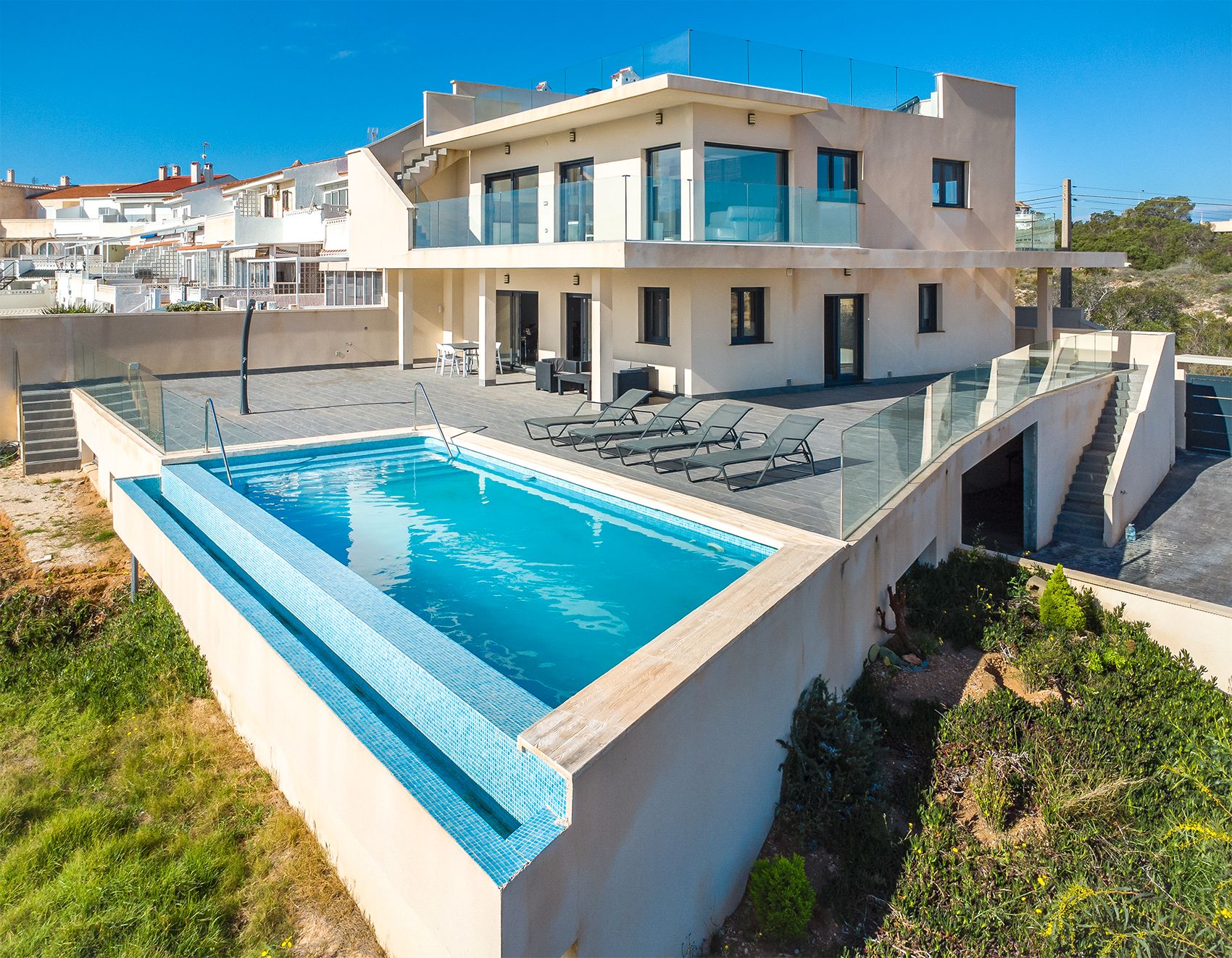 Swimming pool of Single-family semi-detached for sale in Torrevieja  with Air Conditioner, Private garden and Terrace