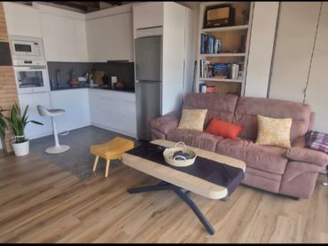 Appartamento con balcone in vendita a Carrer de Santa Magdalena 15