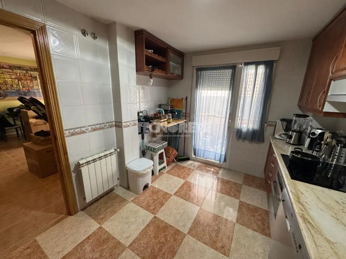 Cuina de Casa adosada en venda en Yunquera de Henares amb Calefacció i Terrassa