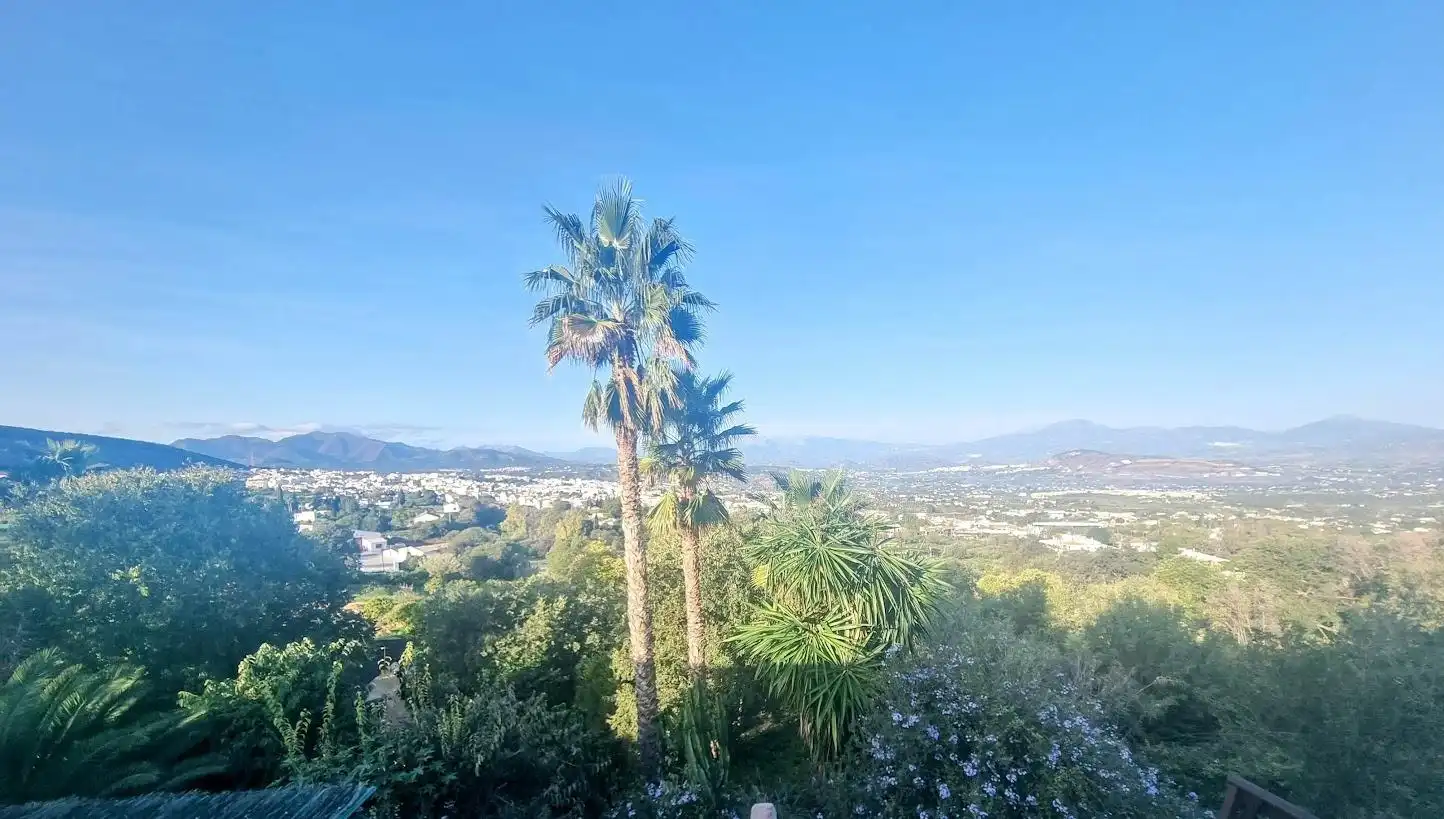 Vista exterior de Casa o chalet en venta en Alhaurín El Grande con Jardín privado y Piscina comunitaria