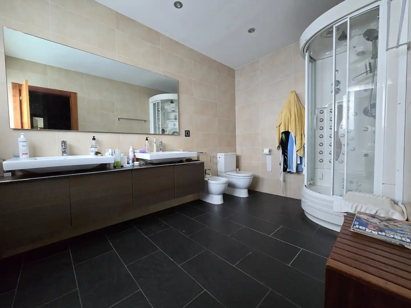 Badezimmer von Haus oder Chalet zum Verkauf in Bareyo mit Heizung, Privatgarten und Terrasse