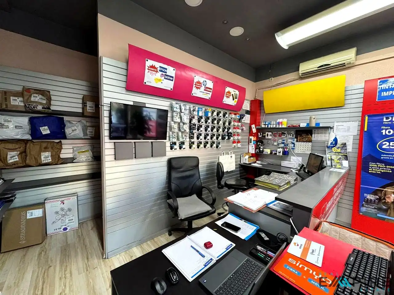 Local comercial en venda a Juan De La Cierva, imagen 6