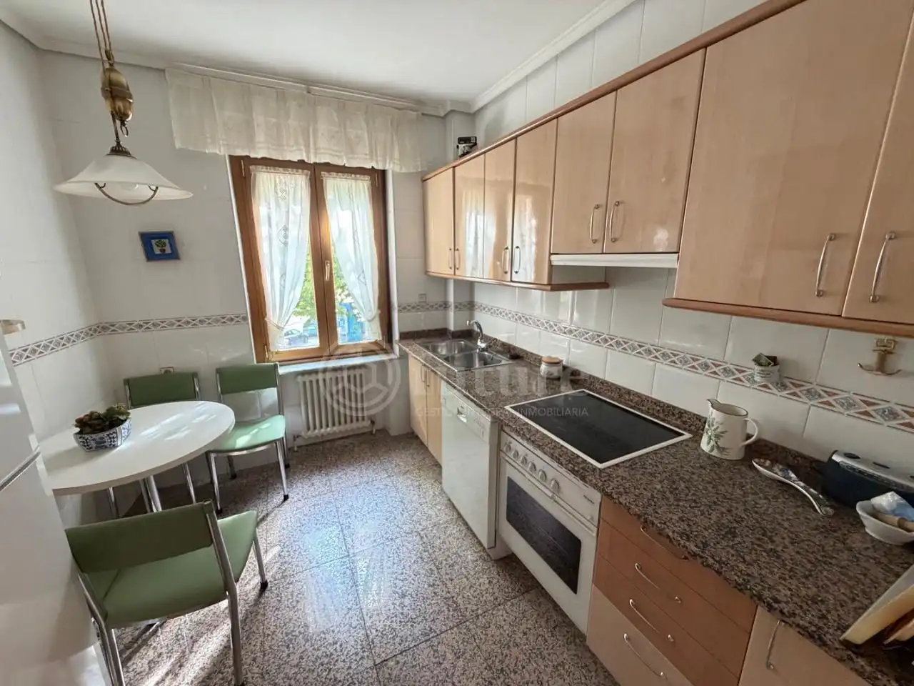 Kitchen of Flat for sale in Salamanca  with Heating, Parquet flooring and Terrace