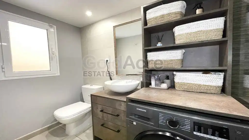 Bathroom of Apartments for sale in La Oliva