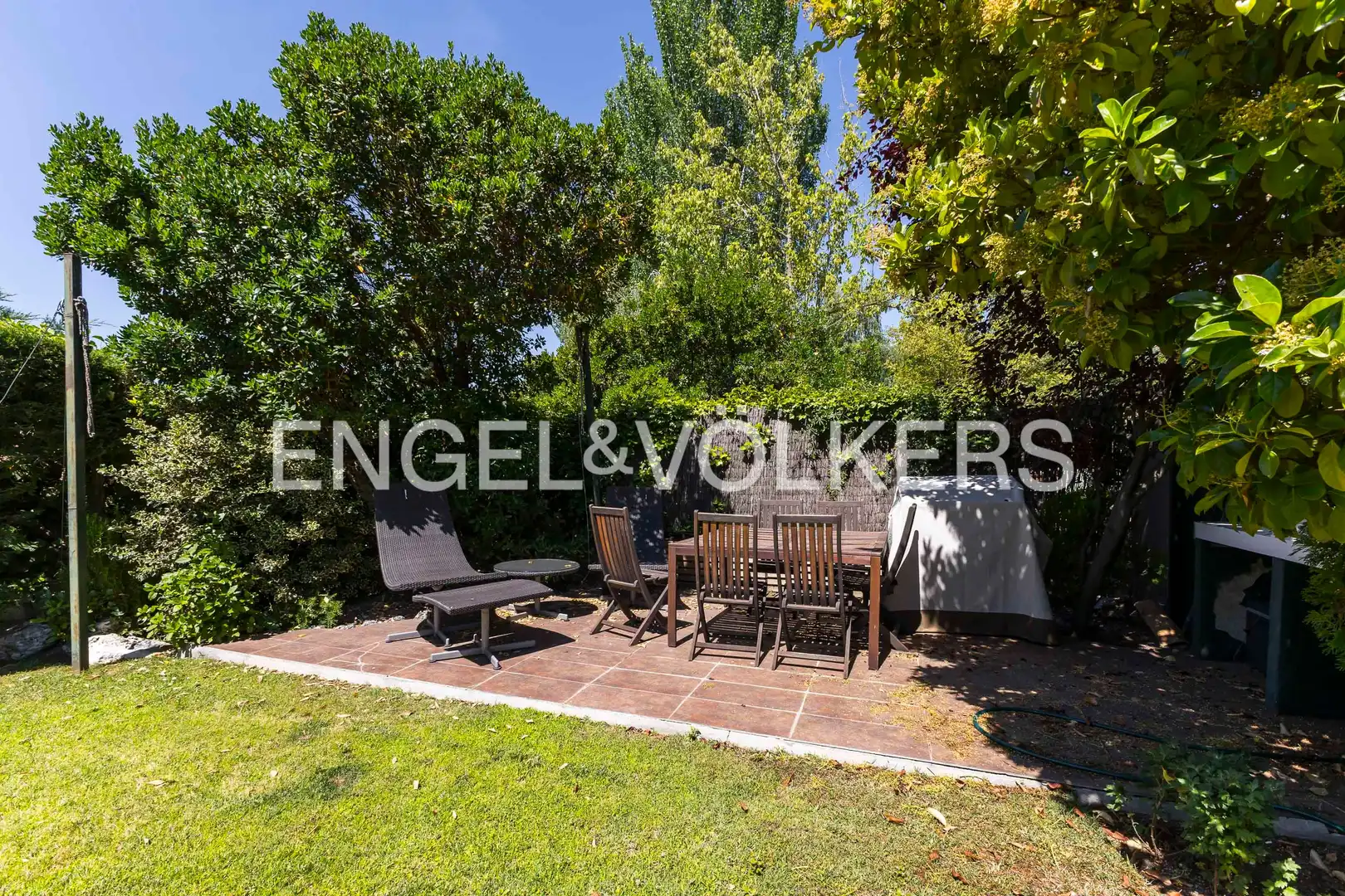 Terrace of Houses for sale in La Moraleja  with Air Conditioner, Heating and Private garden