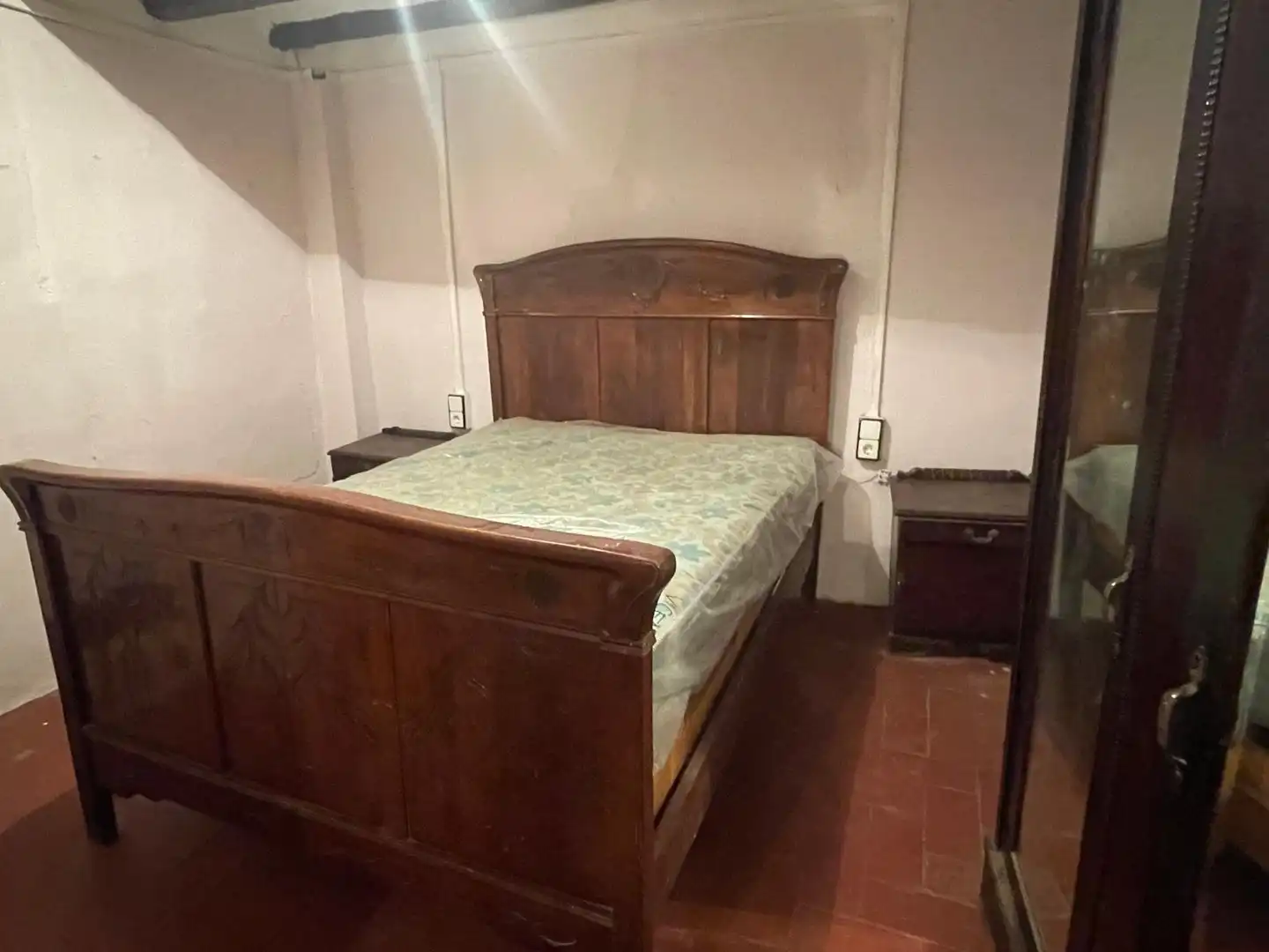 Schlafzimmer von Einfamilien-Reihenhaus zum Verkauf in Montblanc mit Möbliert