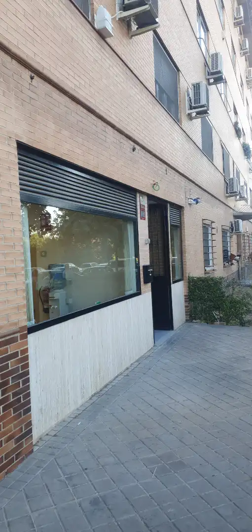 Geschaftsraum zur Miete in Madrid mit Klimaanlage, Heizung und Parkett