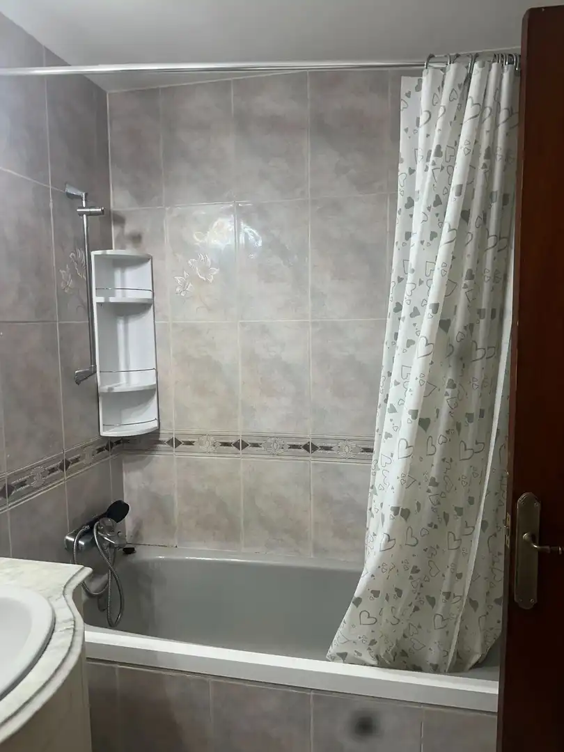 Baño de Piso de alquiler con opción a compra en Vilanova del Vallès con Aire acondicionado y Terraza