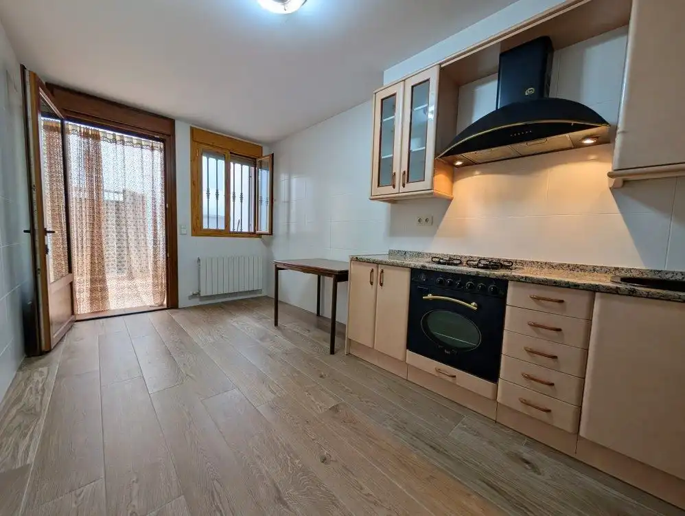 Kitchen of Detached homes for sale in El Burgo de Ebro  with Heating, Terrace and Storage room