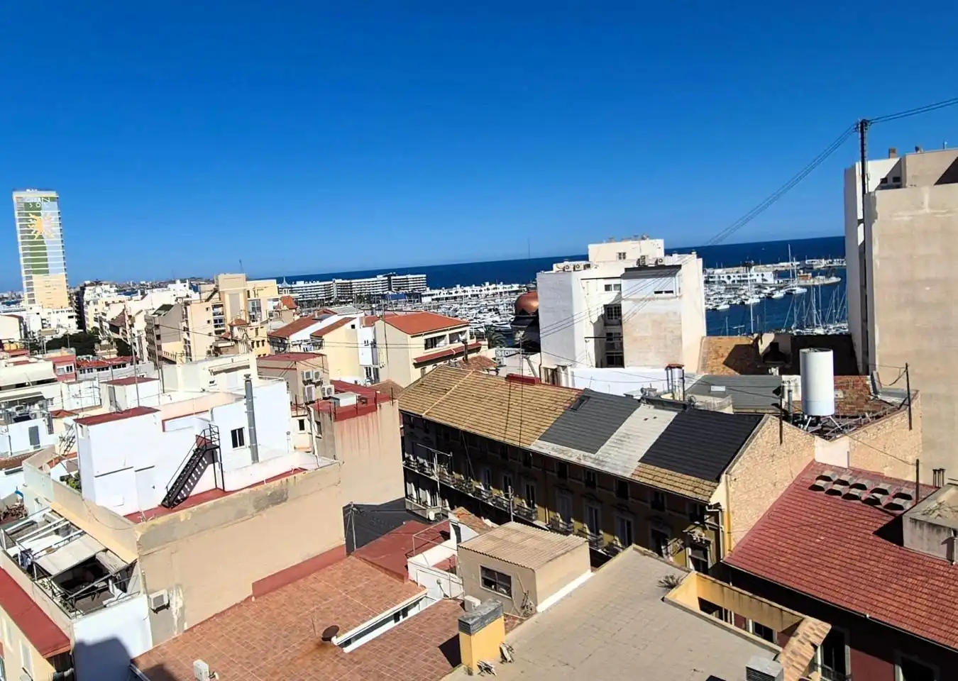 Vista exterior de Pis de lloguer en Alicante / Alacant amb Aire condicionat i Moblat