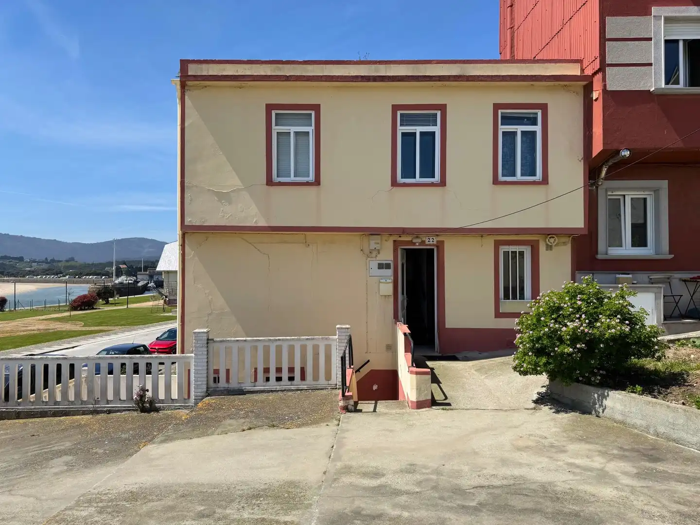 Vista exterior de Casa o chalet en venta en Foz con Calefacción, Terraza y Trastero