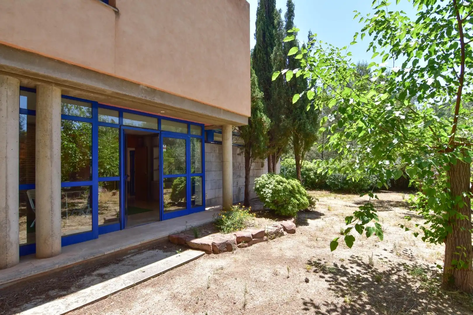 Außenansicht von Haus oder Chalet zum Verkauf in Gilet mit Heizung, Privatgarten und Terrasse