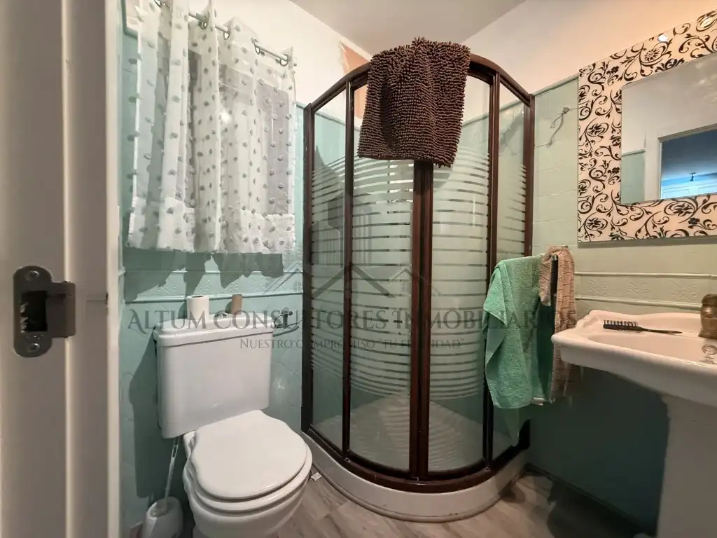 Bany de Casa o xalet en venda en Sevilla