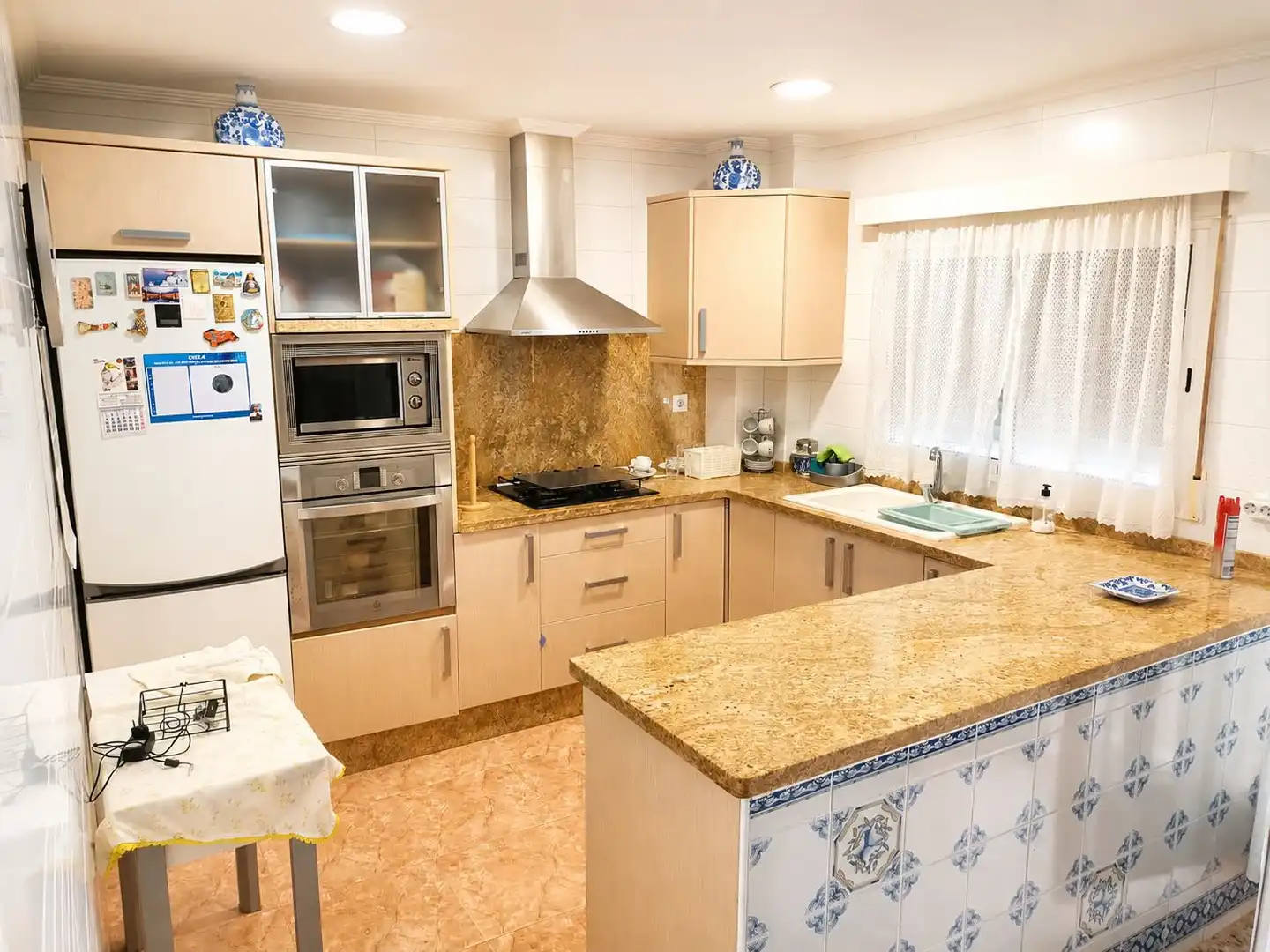 Cuina de Casa o xalet en venda en Albal amb Aire condicionat, Calefacció i Terrassa