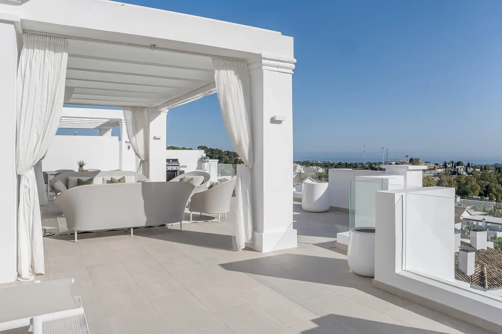 Apartament amb piscina en venda a Nueva Andalucía, imagen 43