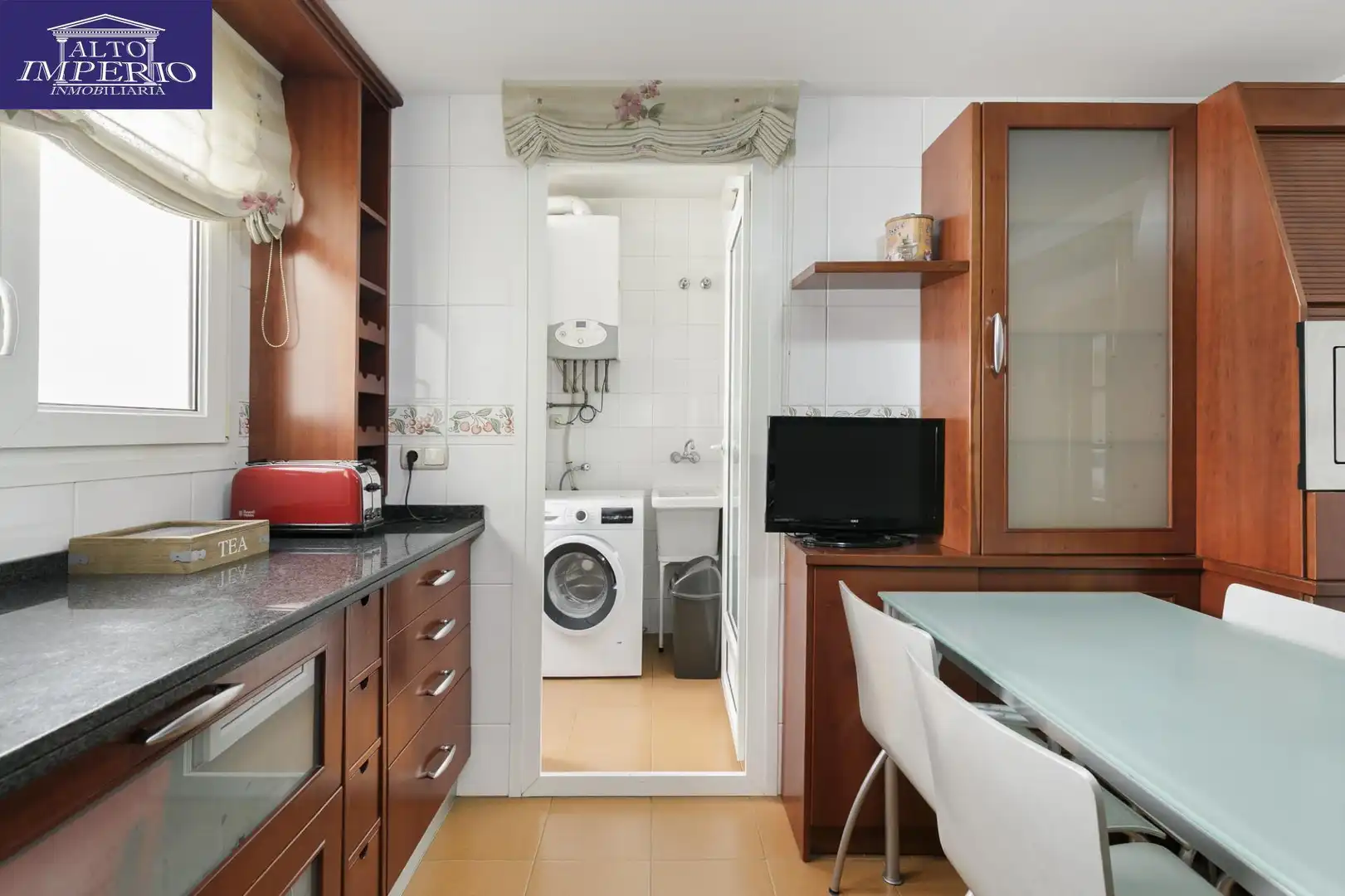 Apartment with pool for sale in 54 Calle Ramón y Cajal #escalera  p3  / 4B, imagen 7