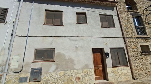 Foto 2 de Casa adosada en venda a Cases Noves, Lladó, Girona