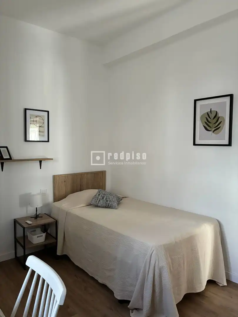 Dormitori de Pis de lloguer en Sevilla amb Calefacció, Parquet i Terrassa