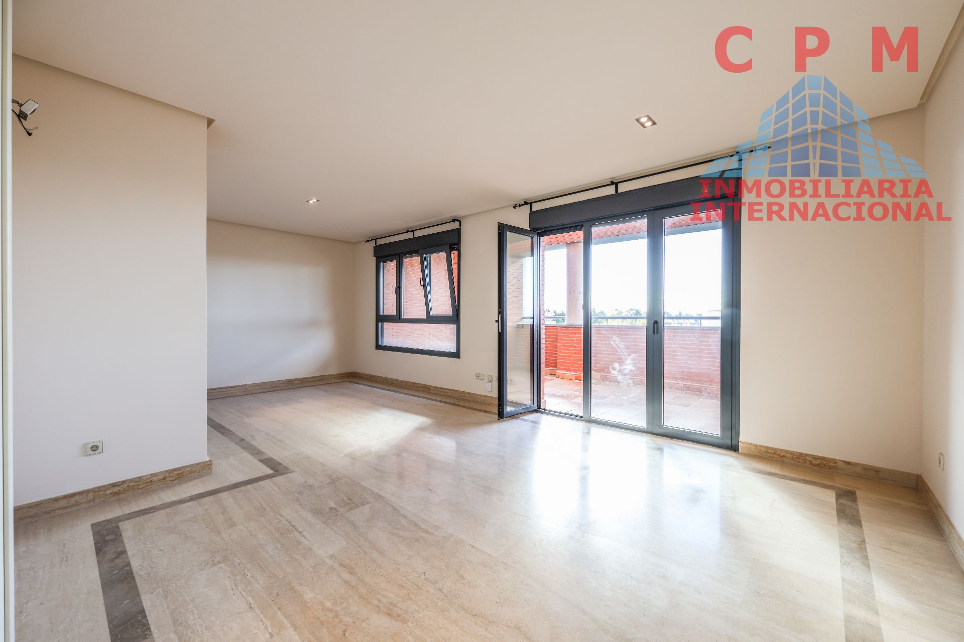 Dormitori de Àtic de lloguer en  Madrid Capital amb Aire condicionat, Calefacció i Parquet