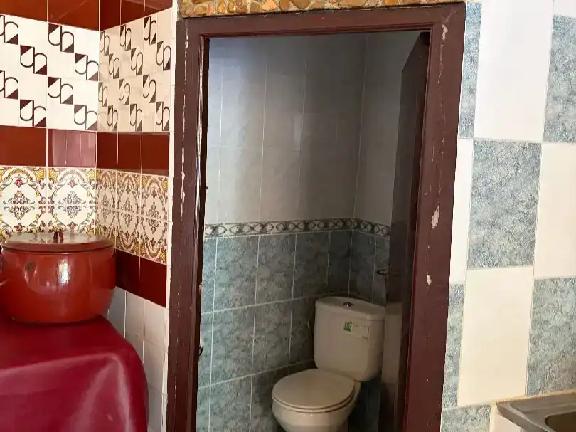 Bany de Pis en venda en Ahigal de los Aceiteros amb Traster, Moblat i Balcó