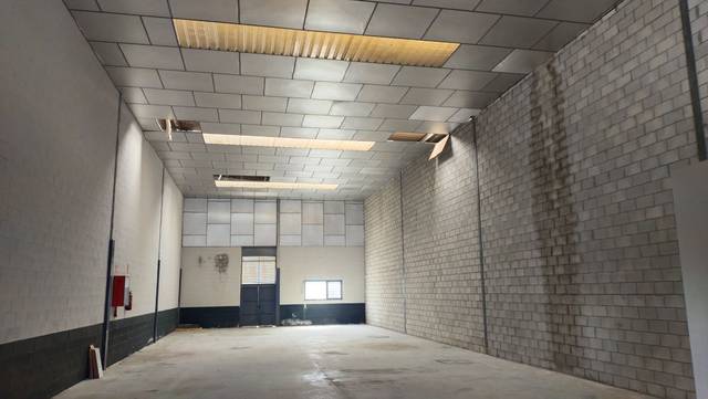 Nave industrial en Alquiler en Burguillos