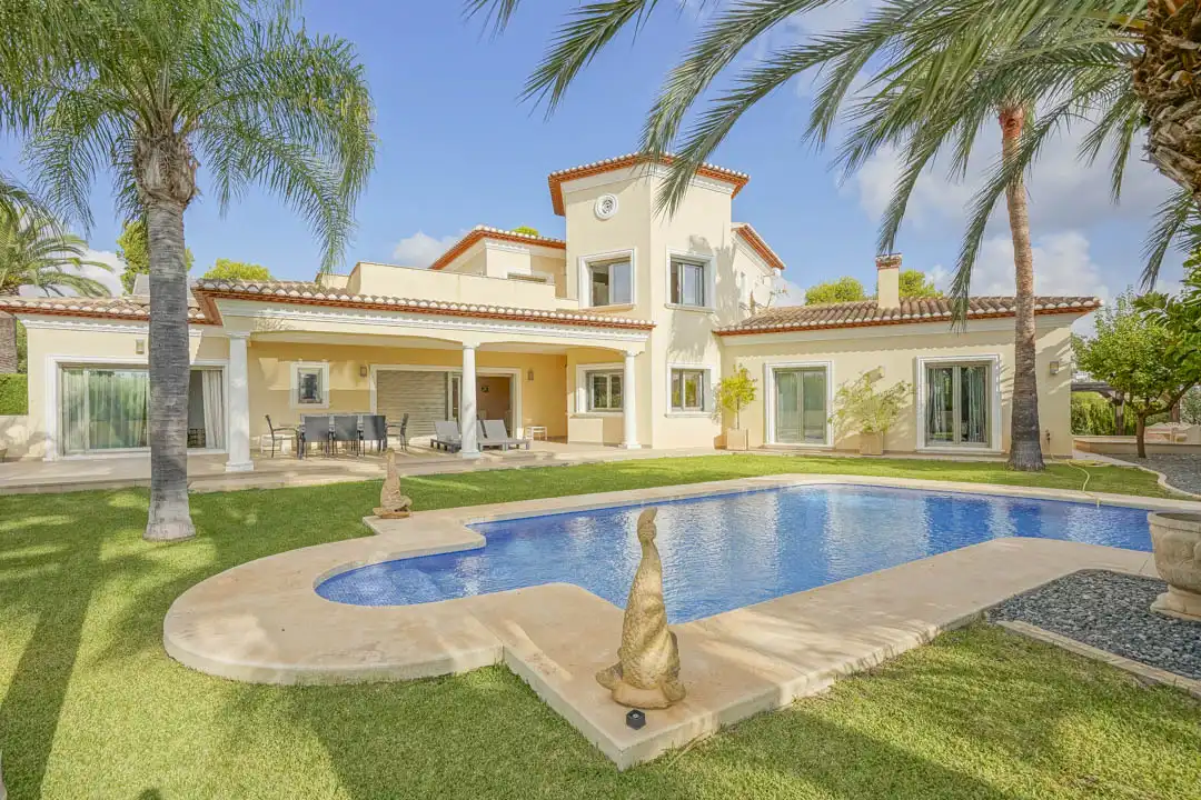 Casa con giardino in vendita a Benissa pueblo