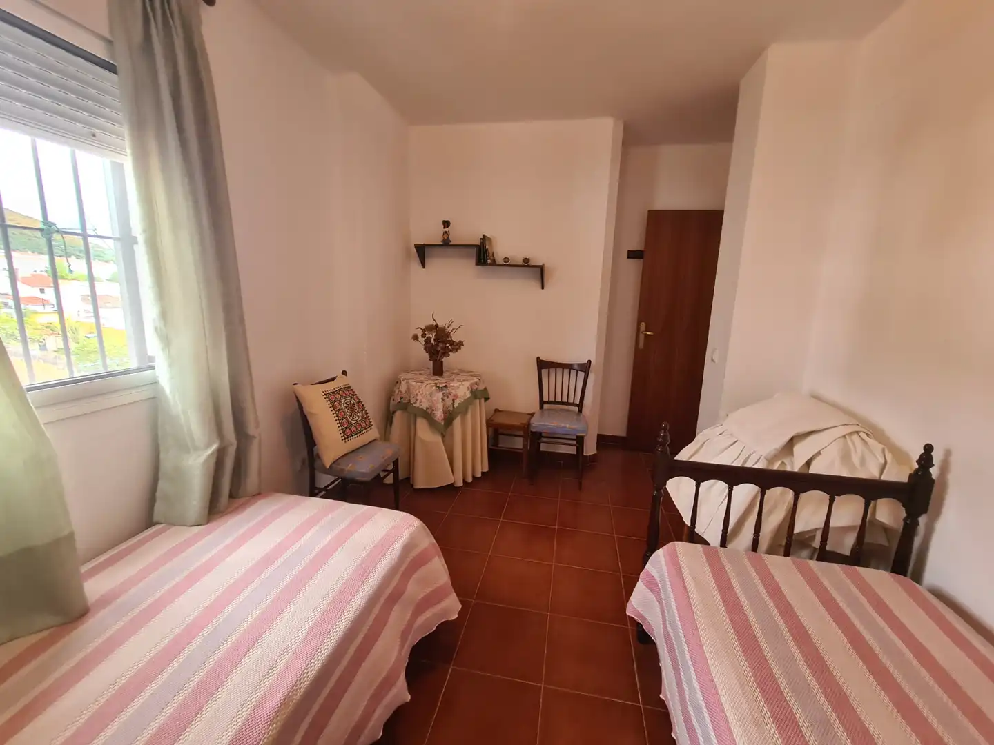 Habitación de Casa adosada en venta en Higuera de la Sierra con Aire acondicionado, Terraza y Trastero