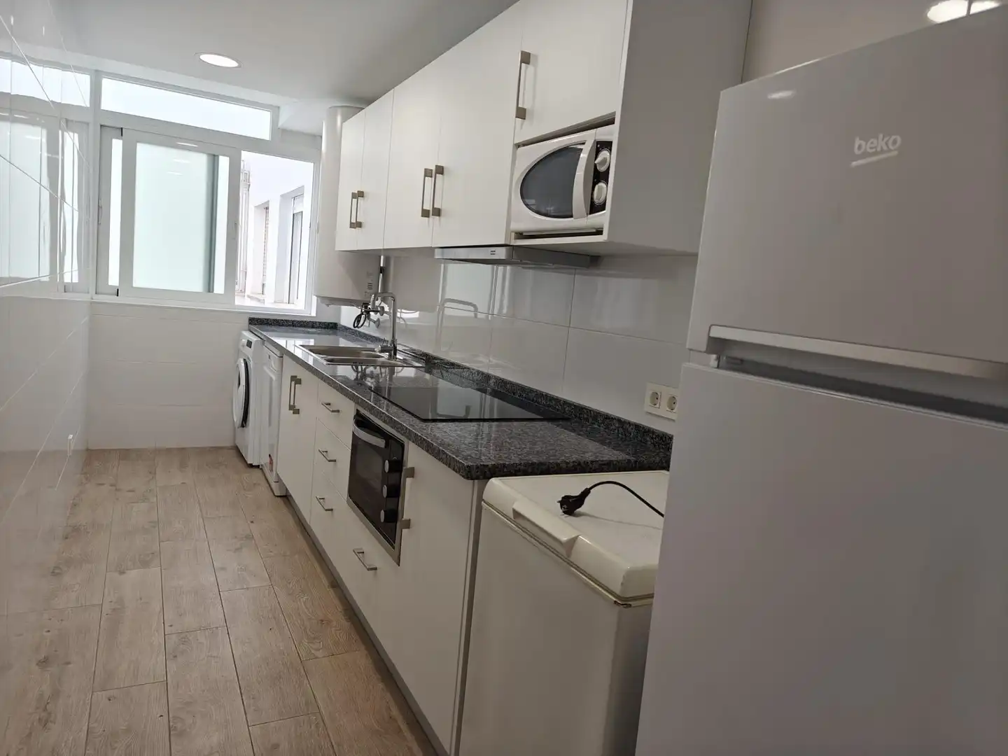 Küche von Wohnung zur untervermieten in Granada mit Möbliert und Balkon