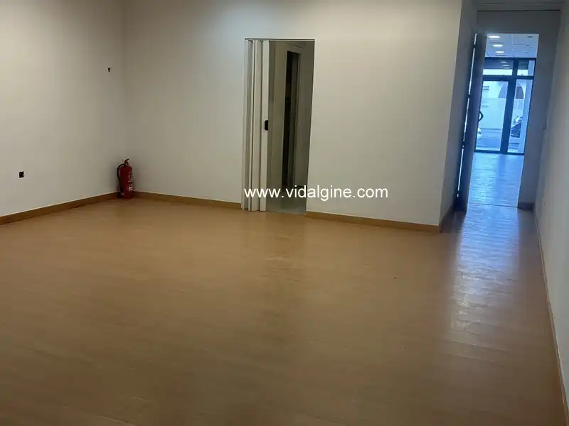Gewerbefläche zur Miete in Carrer de Barcelona, imagen 3