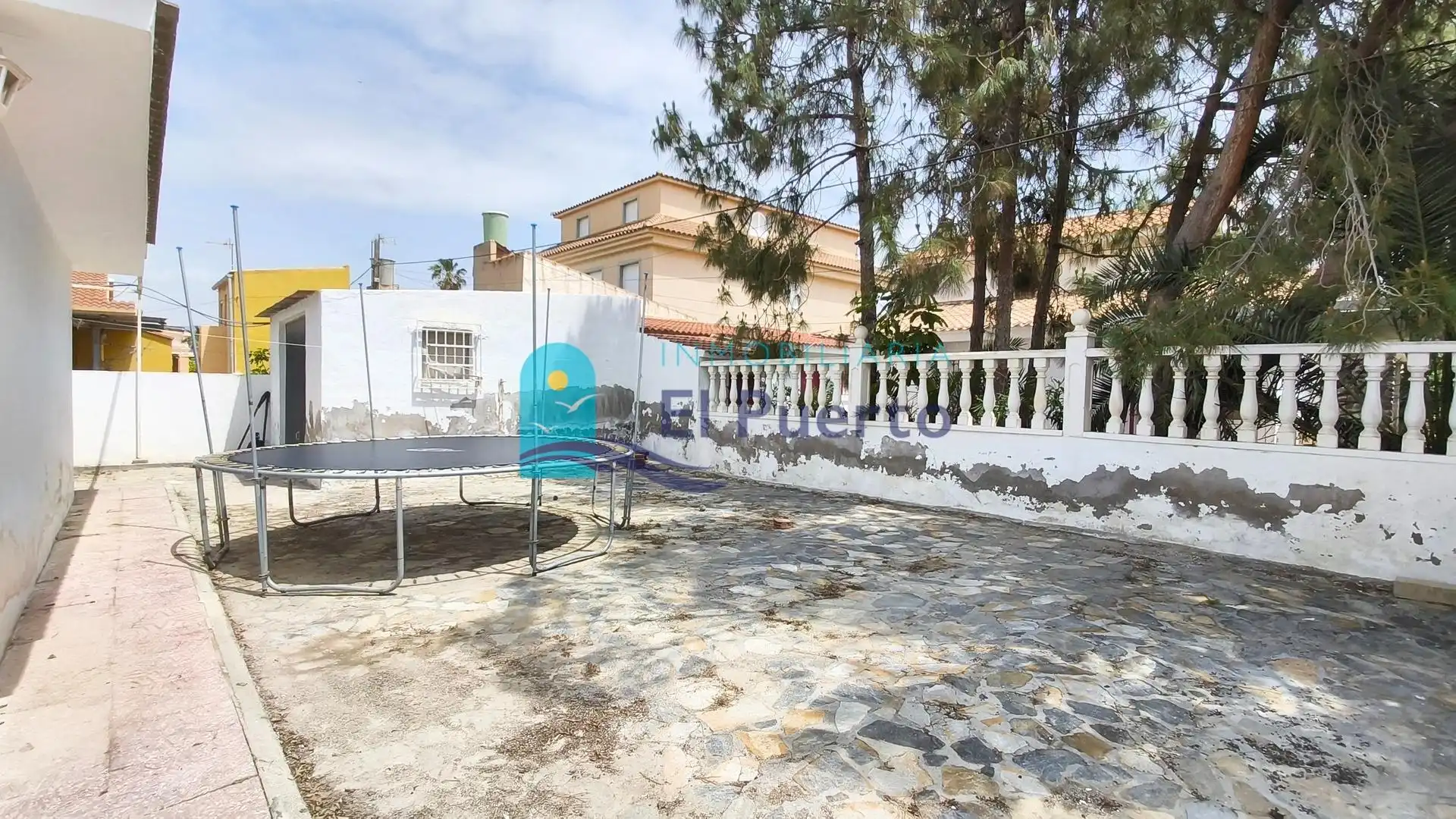 Vista exterior de Casa o chalet en venta en Mazarrón con Jardín privado, Terraza y Amueblado