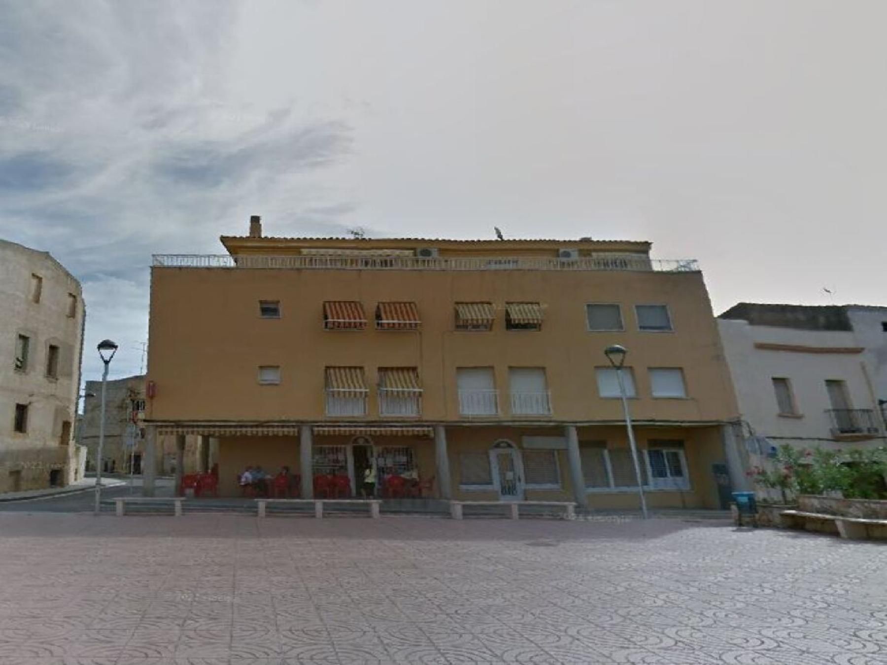 Vista exterior de Pis en venda en La Pobla de Montornès  