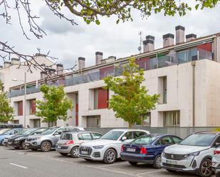 Vista exterior de Pis en venda en Aranguren amb Terrassa