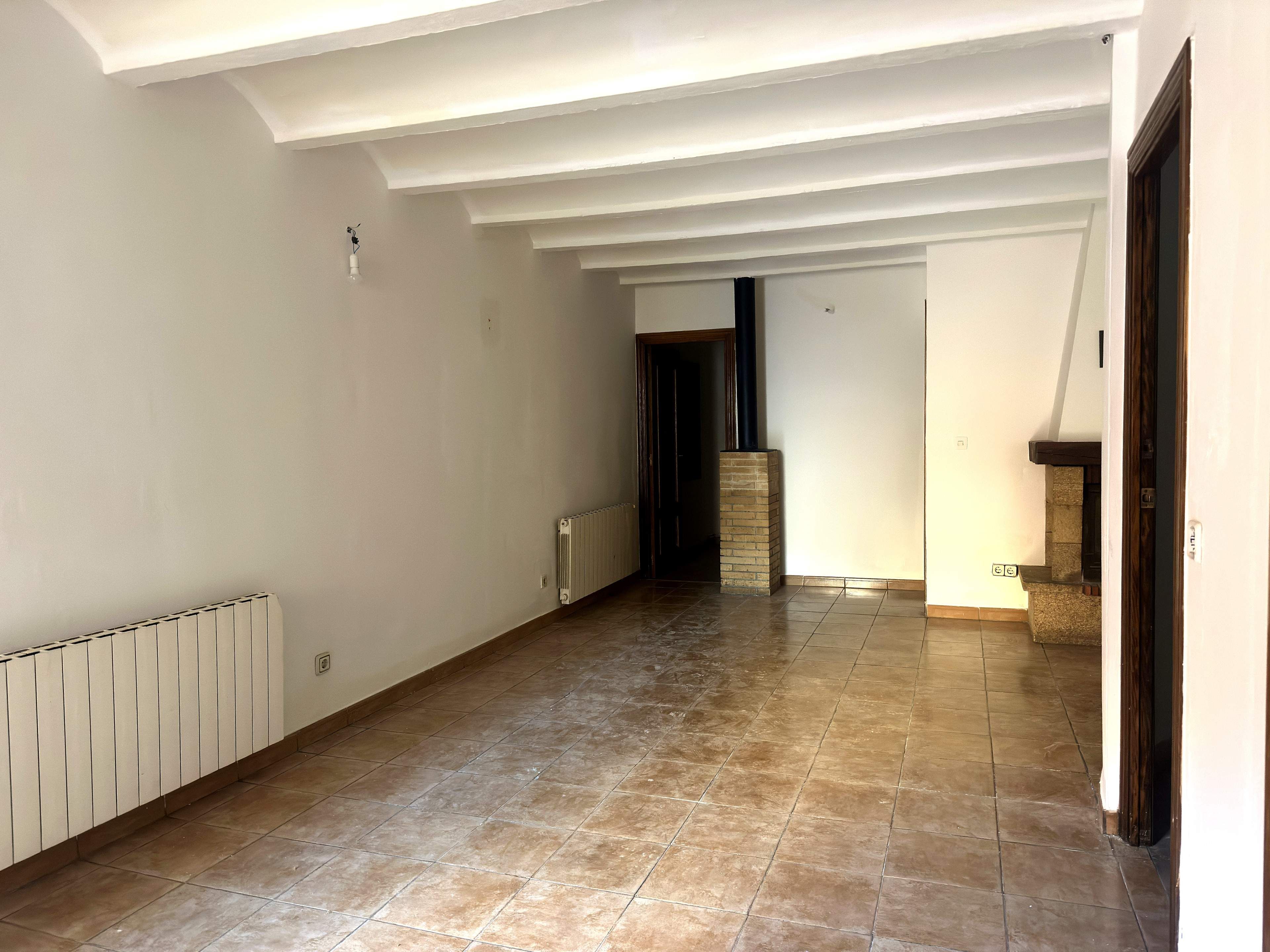 Planta baja for sale in Pallejà