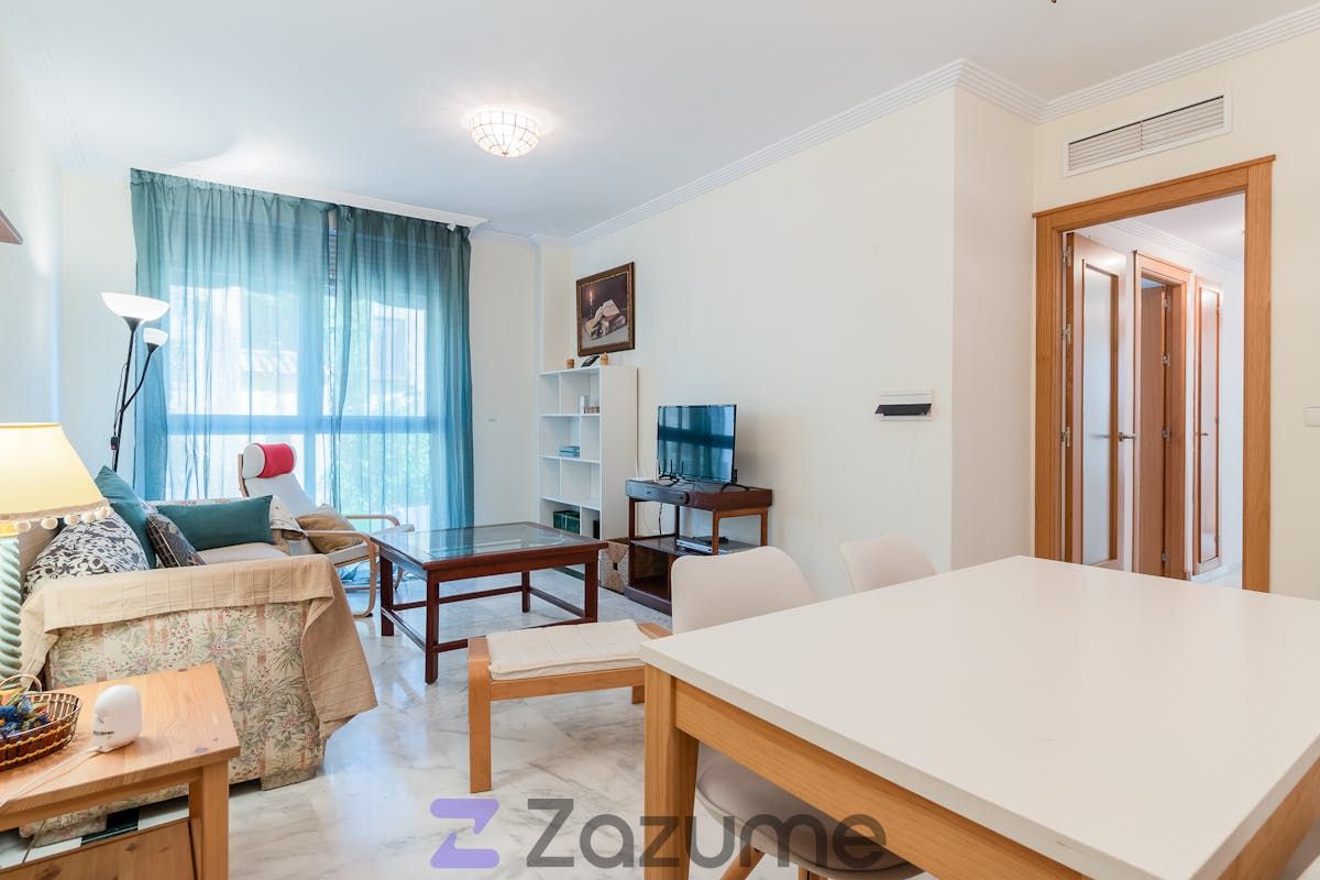 Dormitori de Casa adosada de lloguer en Villar del Arzobispo amb Calefacció, Moblat i Rentadora