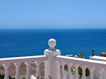Detached house with pool for sale in Calle Barranco del Agua 67