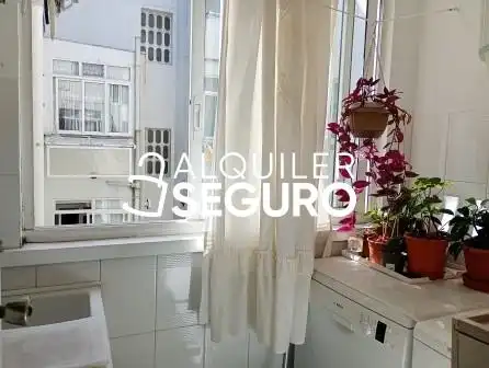 Habitación de Piso de alquiler en Culleredo con Calefacción, Terraza y Trastero