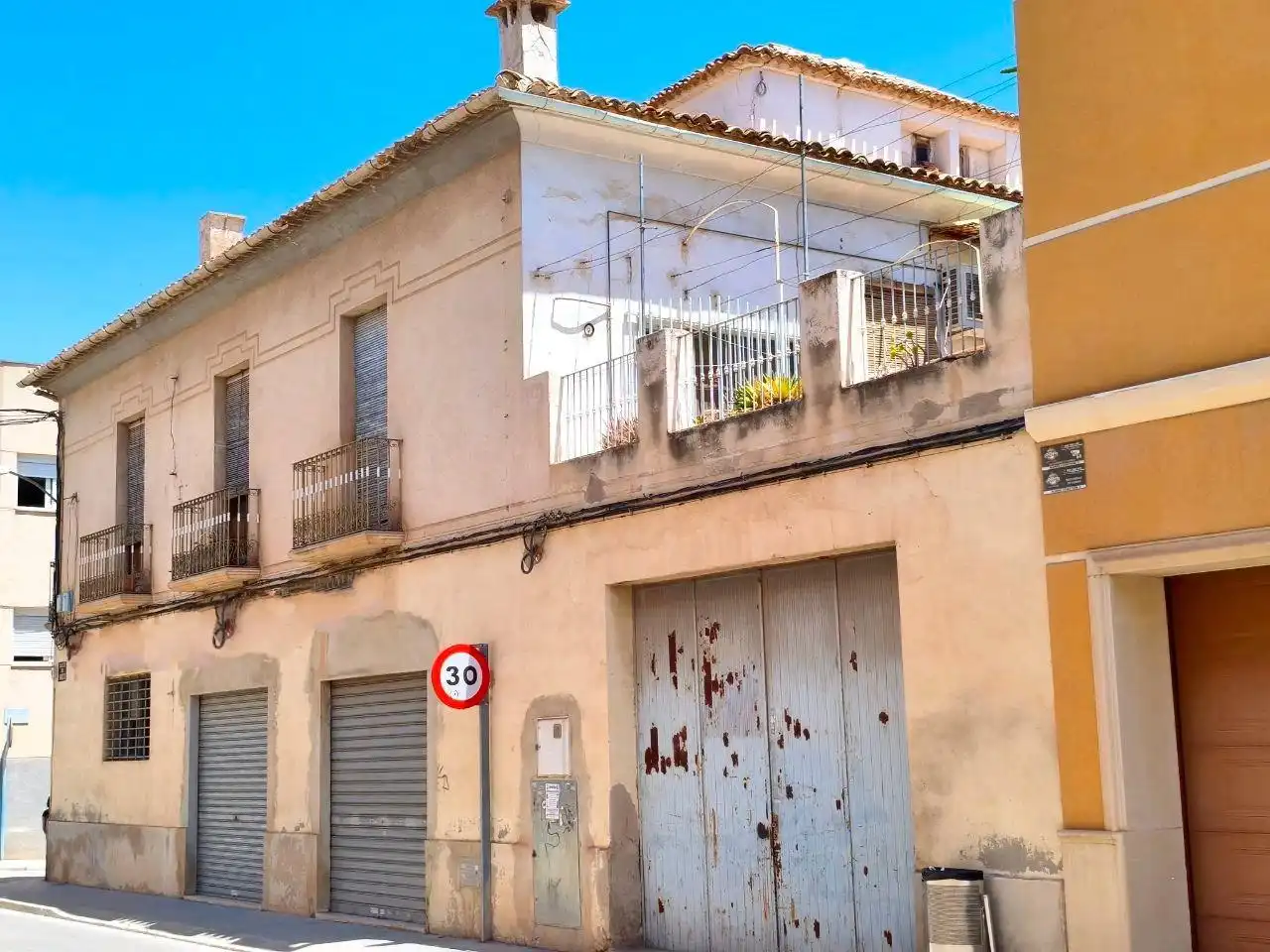 Vista exterior de Casa o chalet en venta en Novelda con Terraza
