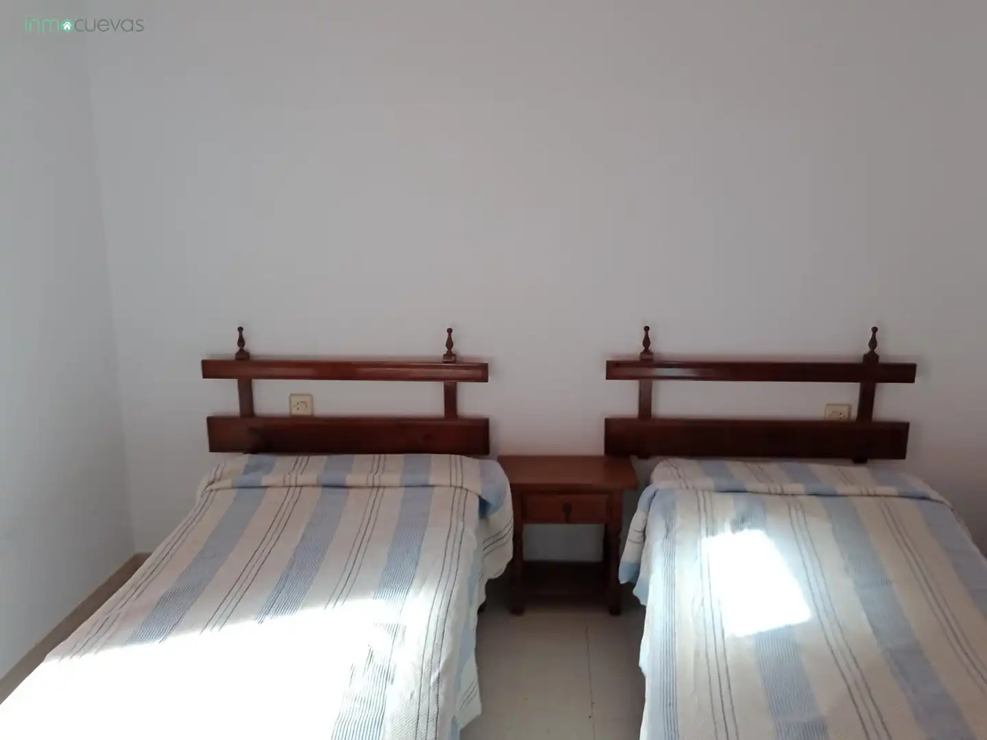 Habitación de Edificio en venta en Los Gallardos