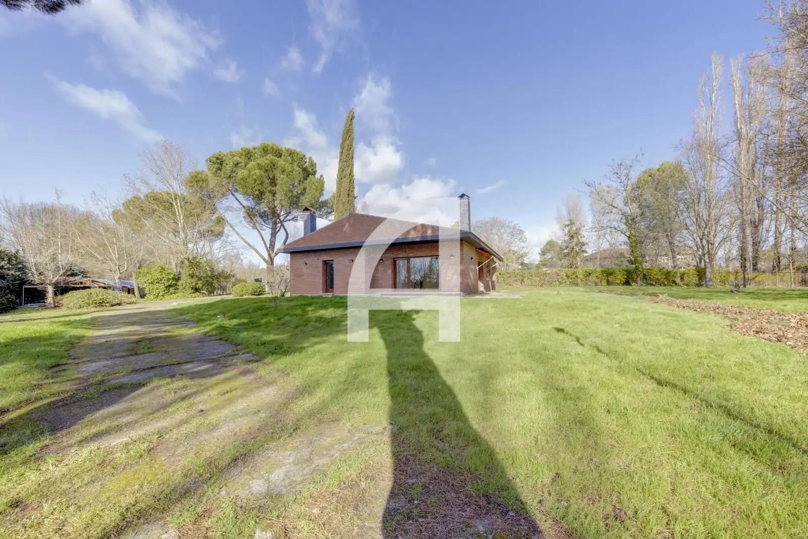 Garden of Houses for sale in Villanueva de la Cañada  with Air Conditioner, Heating and Swimming Pool